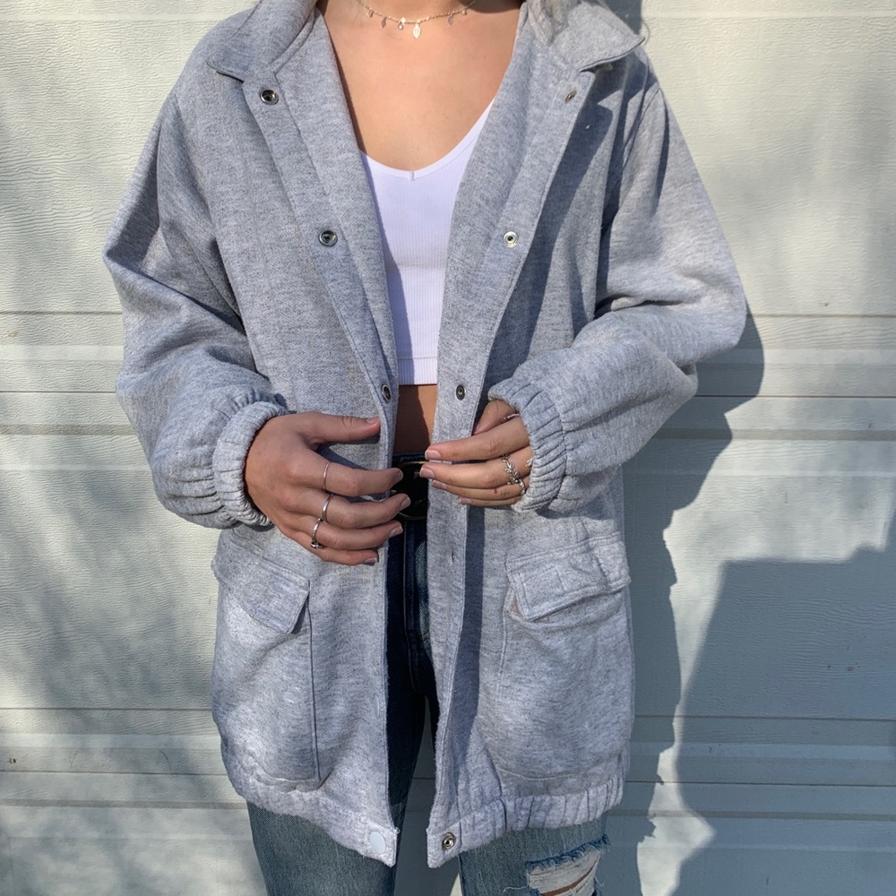 Grey jacket. - Picture 2 of 3